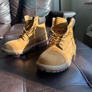 Timberland Boots - Size 5